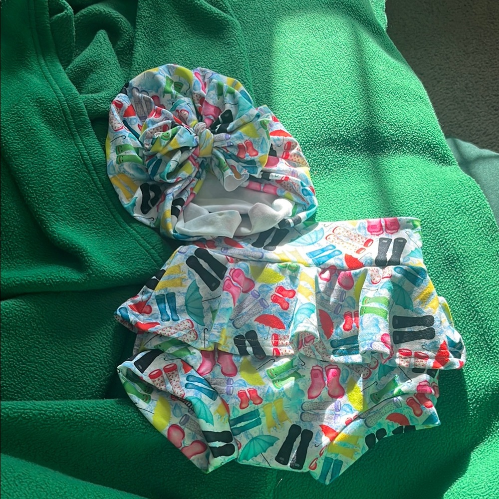 B27 Small Shop Skirted Bummies with Matching turban— rainboot print